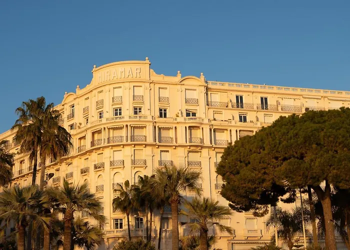 Croisette Vue Mer Laterale